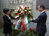 <p>Kranzniederlegung bei den Methodius Tage am 26.05.2012 in Ellwangen</p>