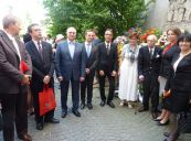 <p>Gedenkfeier der Stadt Ellwangen zum Gedenken an die Inhaftierung des Heiligen Methodius in Ellwangen in den Jahren 870-873  mit feierlicher Kranzniederlegung am 26.05.2012 in Ellwangen</p>